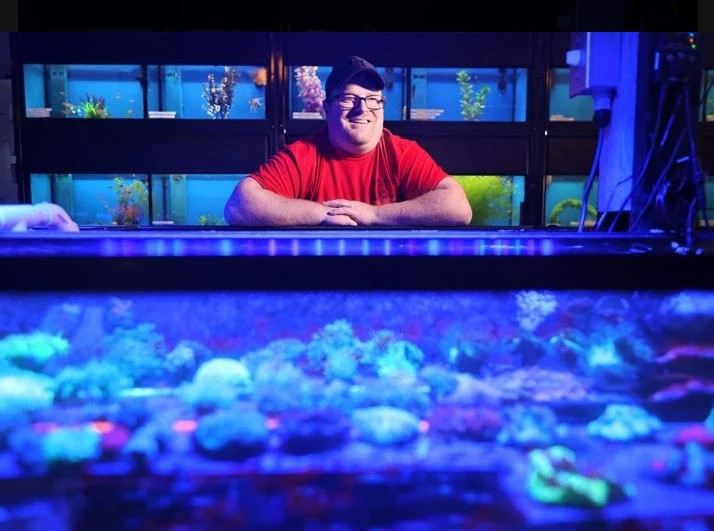 ROLLING IN THE DEEP Downtown Janesville Home to a Growing Coral and Pet Shop